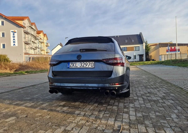 Skoda Superb cena 120000 przebieg: 111600, rok produkcji 2017 z Koluszki małe 106